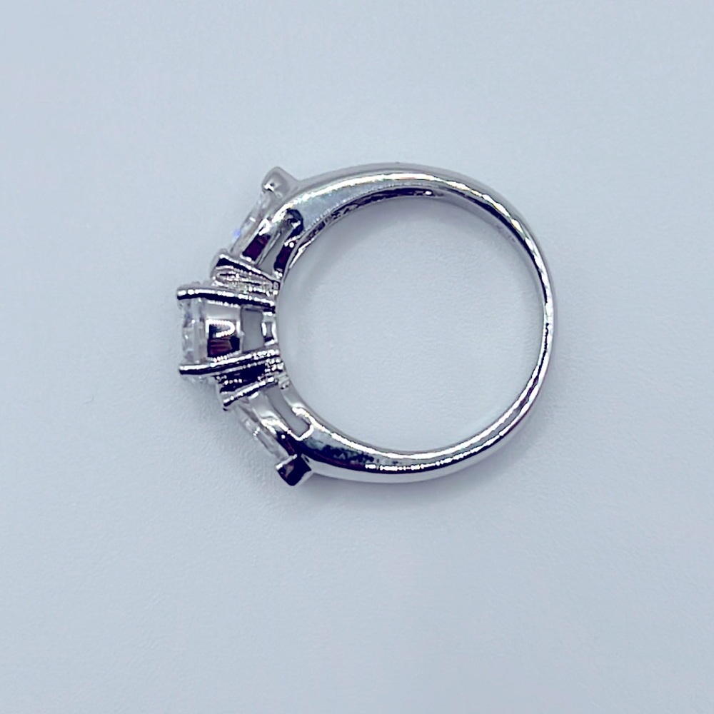 SILVER FILLED RING WITH CUBIC ZIRCONIA - Picture 4 of 4